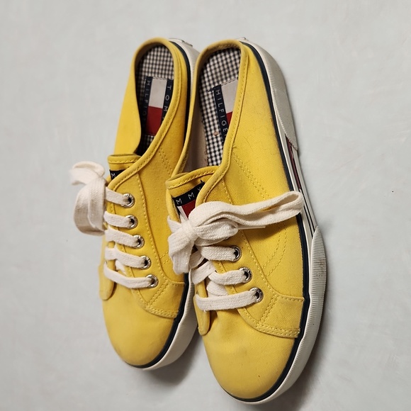 Yellow Tommy Hilfiger slides - Picture 5 of 8